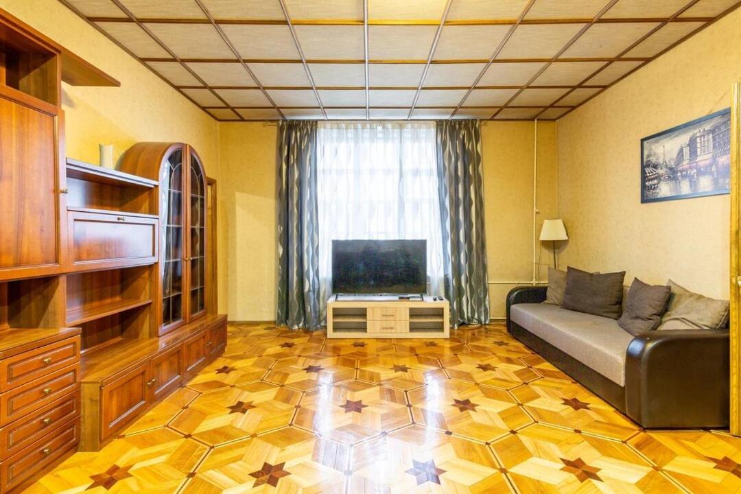 Apartments In The Center Of Minsk On Nezavisimosti 12 Экстерьер фото